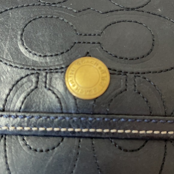 Coach signature trifold wallet - Picture 3 of 13